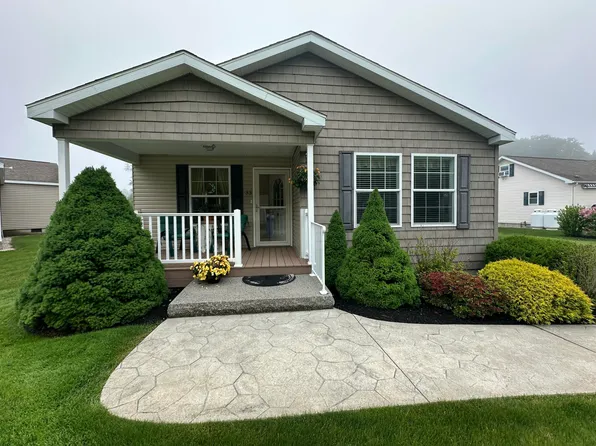 33 Caslyn Drive, Eliot, ME 03903