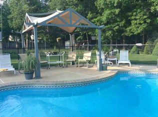 252 Downhill Run, Toms River, NJ 08755