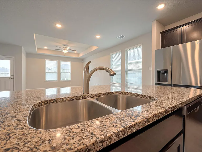 31415 Conover Dr — Photo 13