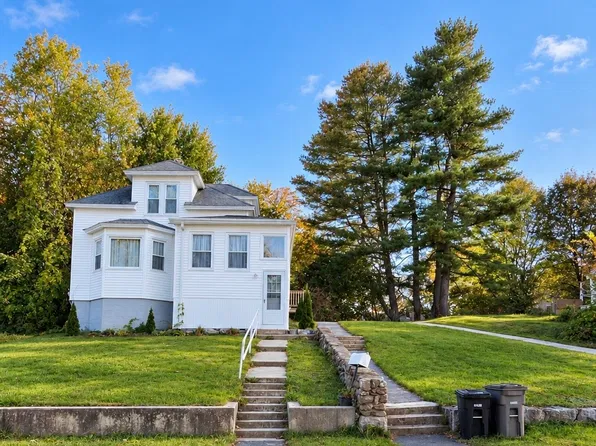 15 Draper Rd, Gardner, MA 01440