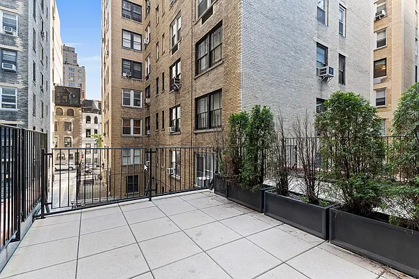 Rented by Douglas Elliman | media 11