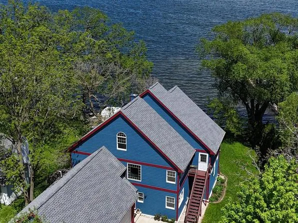 1904 Barber Drive, Stoughton, WI 53589