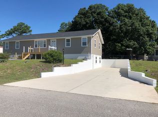 706 Conch St, Hampstead, NC 28443