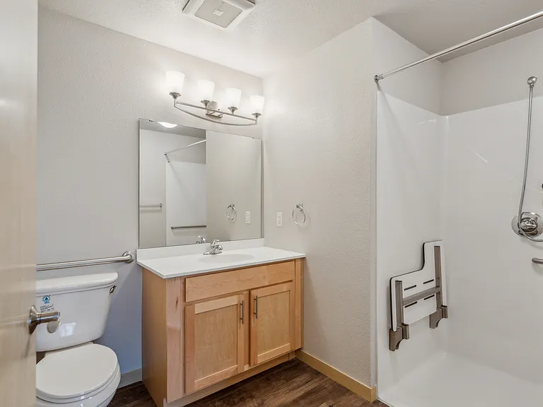35 Seward Ave NW — Photo 8