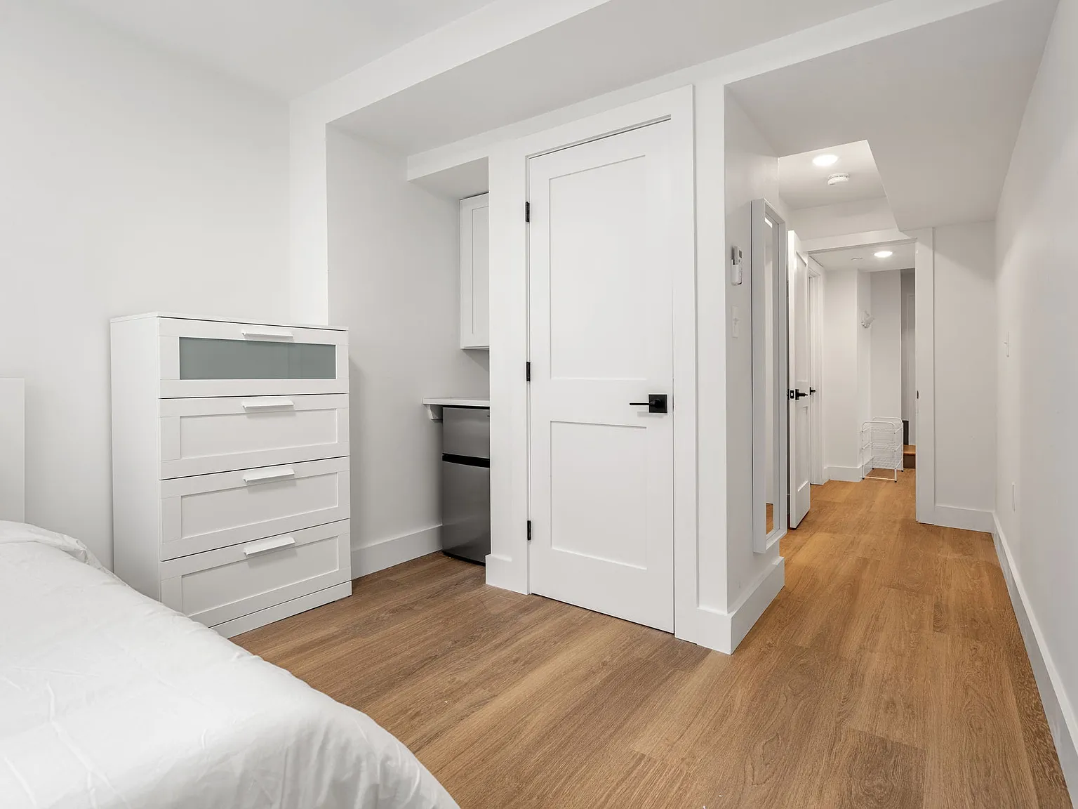 1 bed, $1,850 — Photo 2