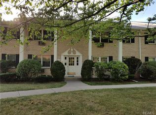 266 Parkside Dr, Suffern, NY 10901