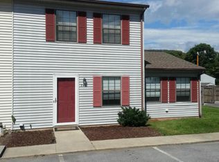 260 Tinkerview Dr, Cloverdale, VA 24077