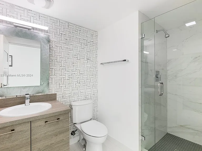 400 Sunny Isles Blvd #2008 — Photo 36