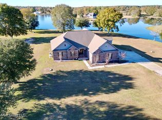 6 Lunker Ln, Poplarville, MS 39470