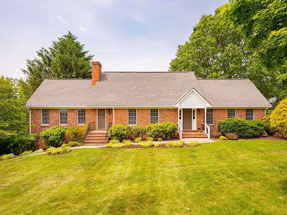 1st image of 3406 Country Meadow Dr