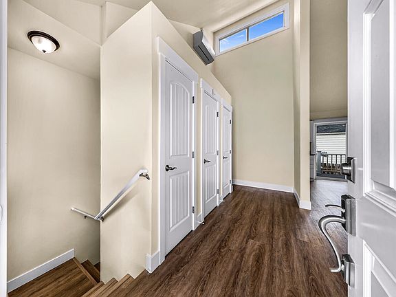 4th image of 4487 Moresby Way