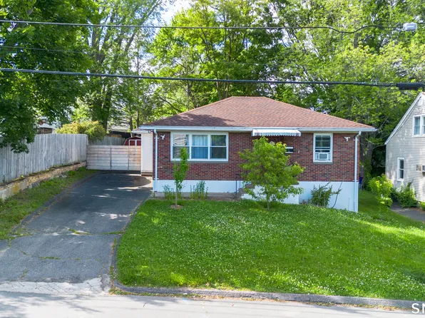 90 Seymour St, Waterbury, CT 06708