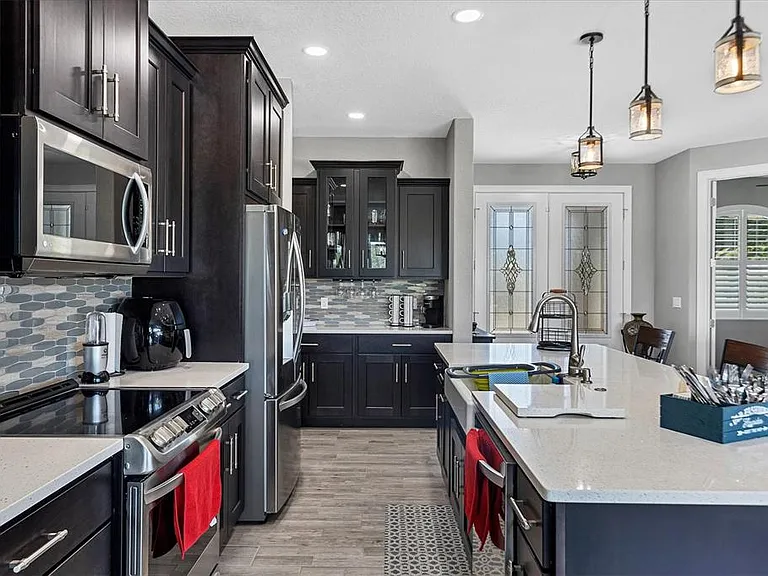 7403 Snow Dr — Photo 17