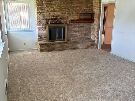 3rd image of 1800 Jefferson Pl