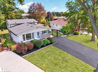13 Crawford Dr, Hamilton, ON L8H 2N9