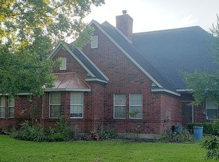 902 Meadow Lark Ave, Friendswood, TX 77546