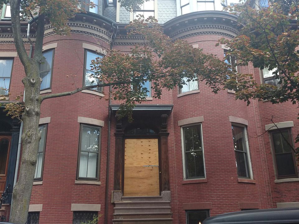 2nd image of 157 W Newton St