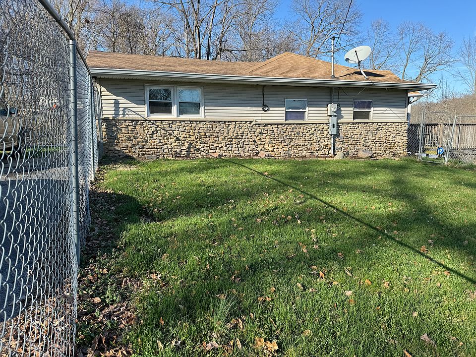 1st image of 4376 E White Oak Hl