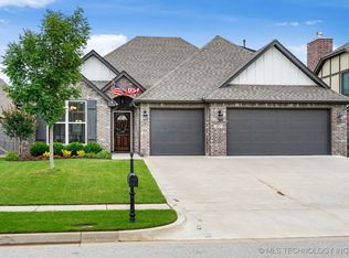 815 N 88th St, Broken Arrow, OK 74014