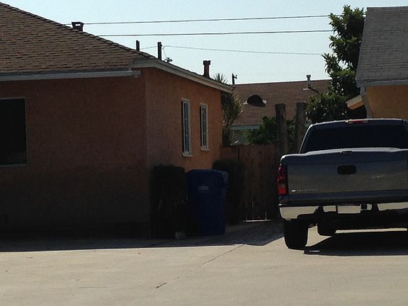 3rd image of 7438 Lynalan Ave