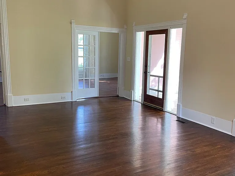 111 Maple St — Photo 4