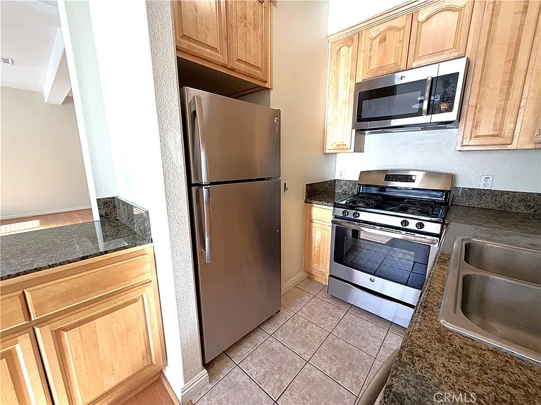 2440 Purdue Ave #103 — Photo 9