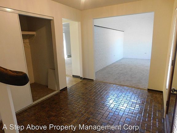 4th image of 609 Seranade St