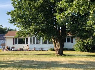 3703 E Dunkerton Rd, Waterloo, IA 50703