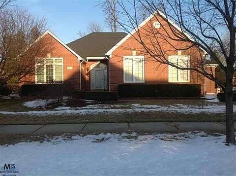 1st image of 54474 Sassafras Dr