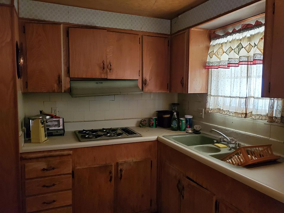2nd image of 21767 Badger Hill Ave
