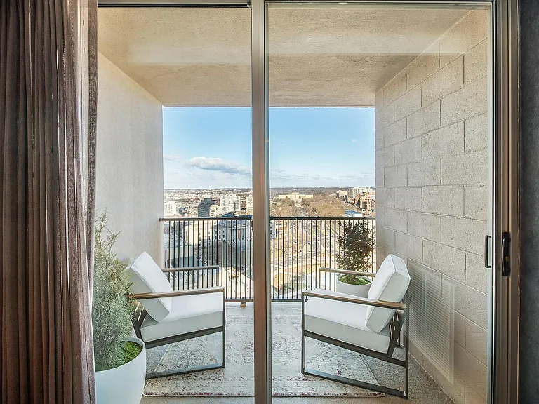 The Terrace on 18th St — Photo 22