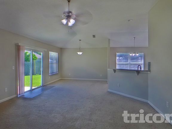 3rd image of 6830 Shoreline Ln