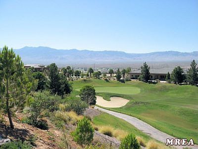 Stunning Golf Course and Mountain View
