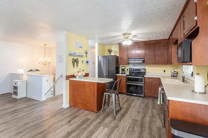 6352 W Donnagail Dr — Photo 19