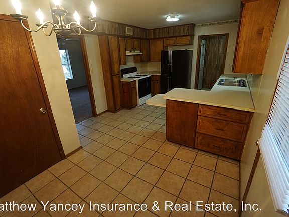 3rd image of 1805 N 28th St