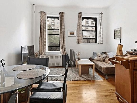 3rd image of 203 W 91st St APT 4D