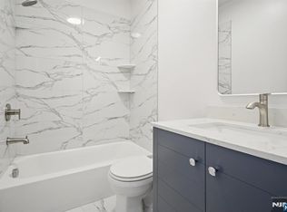 142 Maple Ave FLOOR 2, Montclair, NJ 07042