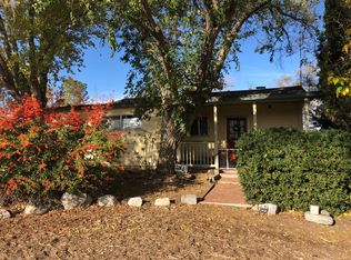 10426 Mountain Rd, Pinon Hills, CA 92372
