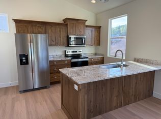 168 W 200 S, Saint George, UT 84770