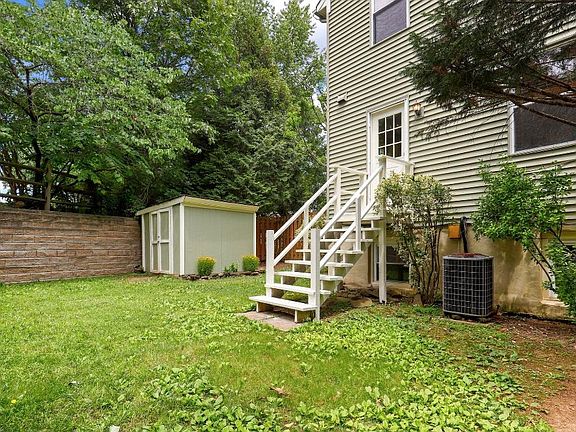 4th image of 5816 Waterdale Ct
