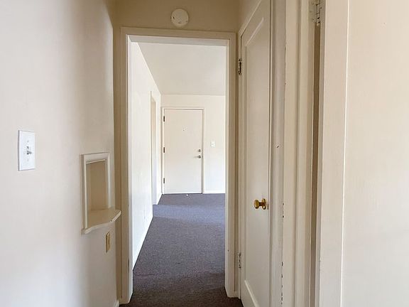 5th image of 300 W 4th St #3