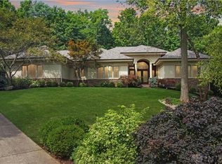 8307 Old Woods Ct, Springboro, OH