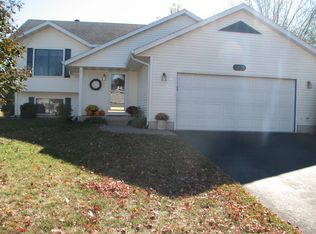 2835 Westwood Ln, Eau Claire, WI 54703