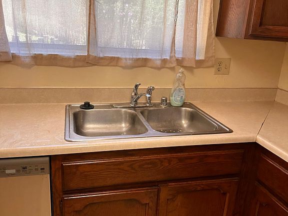 5th image of 8930 Creekford Dr