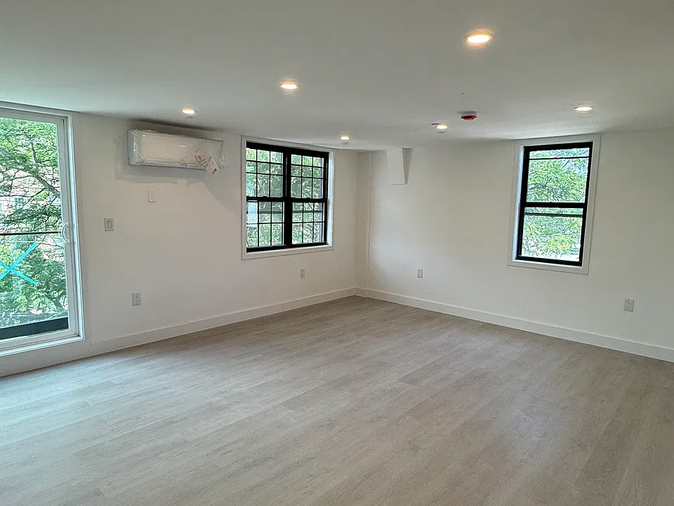 living/dining combo