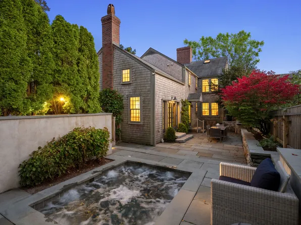 21.5 Hussey Street, Nantucket, MA 02554