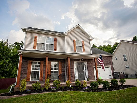 2nd image of 1525 Cedar Springs Cir