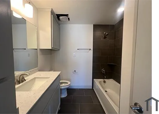 366 Waters Ridge Dr — Photo 12