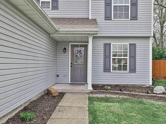 3rd image of 2595 Bridgewood Dr