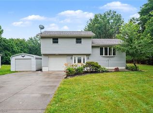 2704 Lyman Dr, Clinton, OH 44216